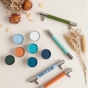 Pomo de armario de acero inoxidable con cuero, pomo redondo para cajón plateado, tirador para muebles con grabado personalizado, tirador para puerta de armario