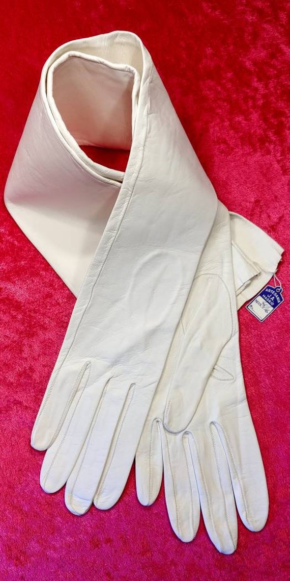 White Leather Opera Gloves ~ Size 7 ~ Spain
