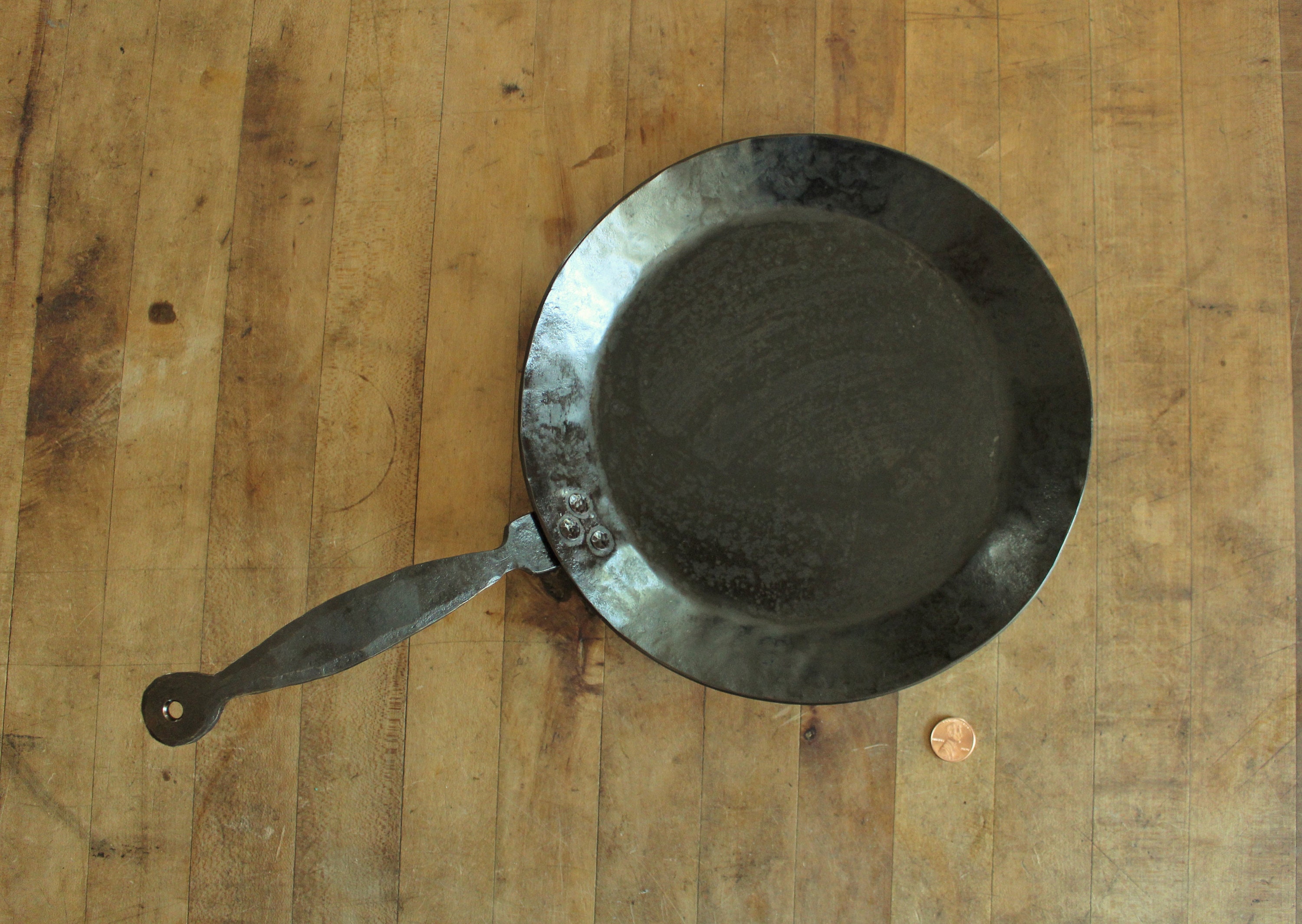 9 INCH CAST IRON CORNBREAD SKILLET - Lutke Hydraulics