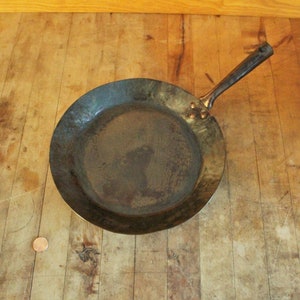 Maine Woodsman Frying Pan Fixed Handle