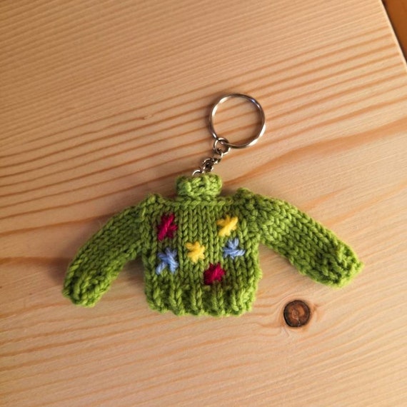 Small Sweater Keychain, Knitting Pattern for Beginner, Pdf in