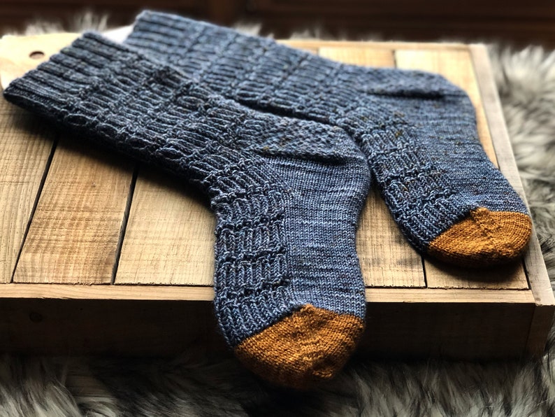 Crewneck Socks/ PATTERN// Sock Design // Instant Download PDF // Sock Knitting Pattern / image 5