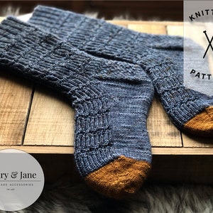 Crewneck Socks/ PATTERN// Sock Design // Instant Download PDF // Sock Knitting Pattern / image 1