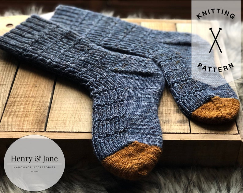 Crewneck Socks/ PATTERN// Sock Design // Instant Download PDF // Sock Knitting Pattern / image 1