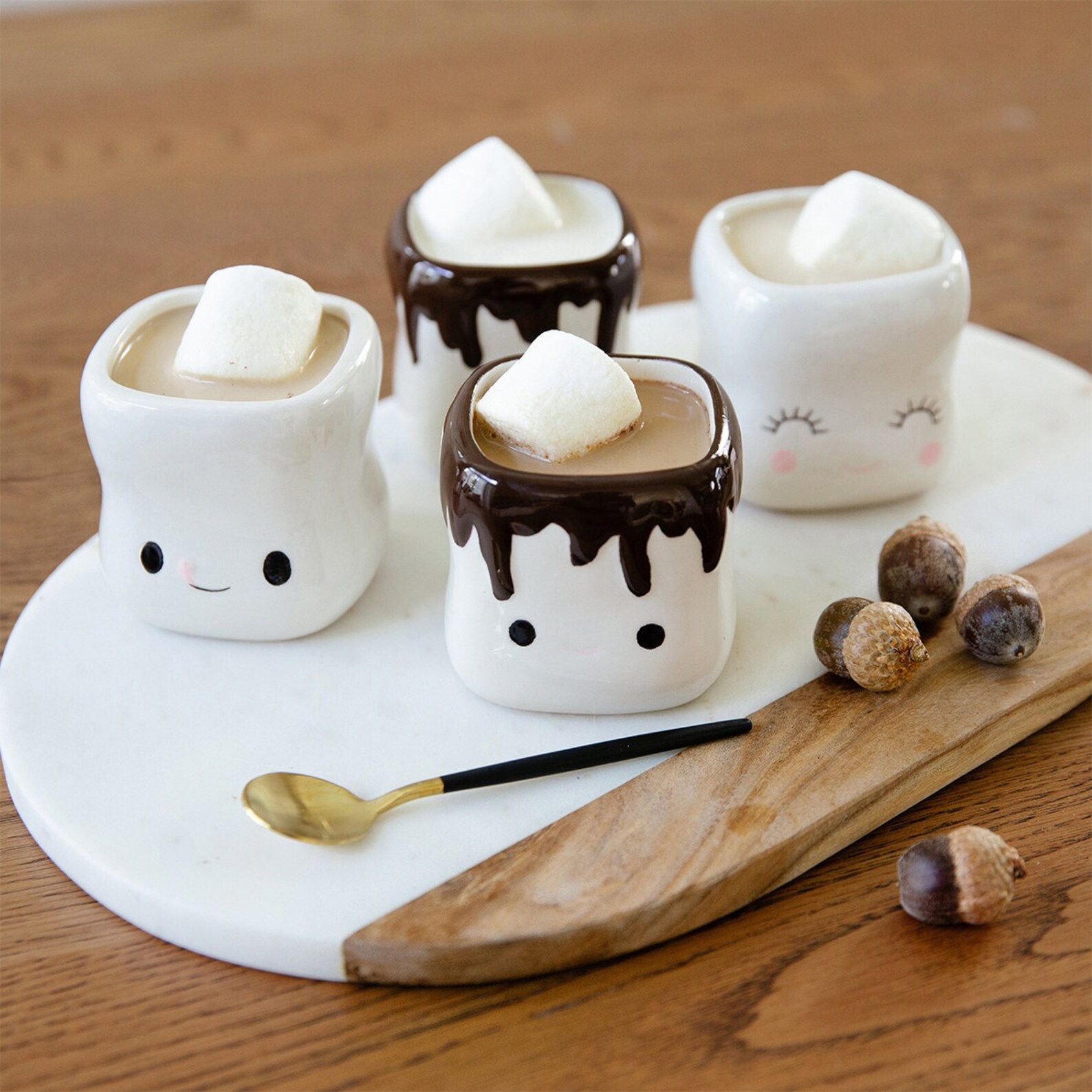 hot chocolate mug with marshmallows