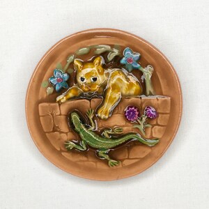 Kitty with Lizard - Hand Painted - Button or Cabochon-HPAS-105