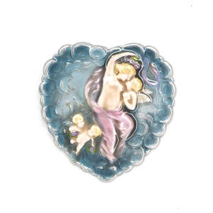 Metal, Painted, Angel and Cherubs-Love&#39;s Kiss Button-BE 851 P1