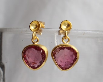 pink tourmaline earrings made of 900 gold, 22k gold earrings with pink tourmaline discs movable, pink tourmaline earrings handcrafted with 900 gold