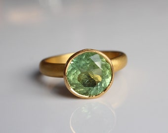 900 gold green tourmaline ring, 22k gold ring with green tourmaline, recycled gold, round tourmaline, teal, yellow-green, size 54