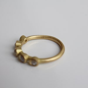 white rose cut diamond ring made of 750 gold, delicate ring made of 18k gold with white rose cut diamonds, gold stacking ring with 5 diamond roses image 6