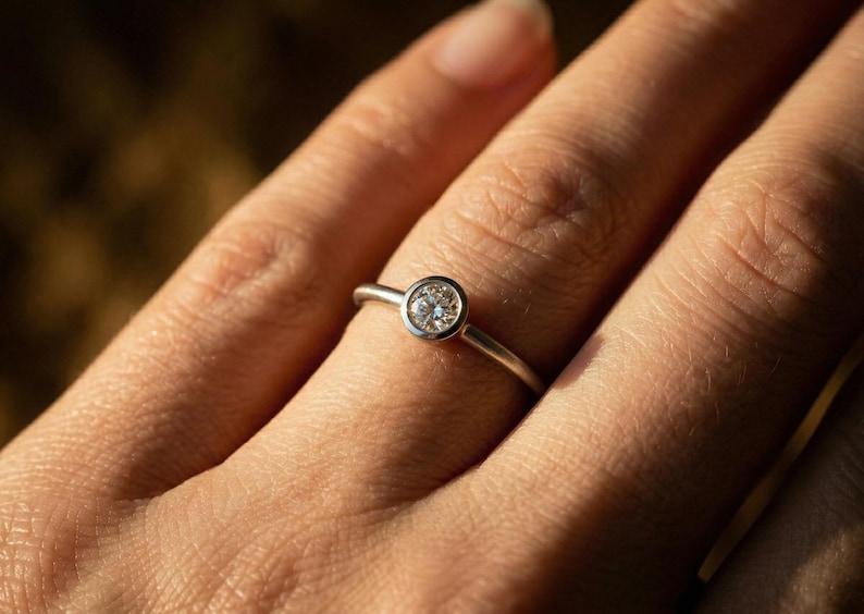 Platinum ring 950 with natural diamond quarter carat in River and Excellent with certificate, engagement ring made of platinum goldsmith work image 4