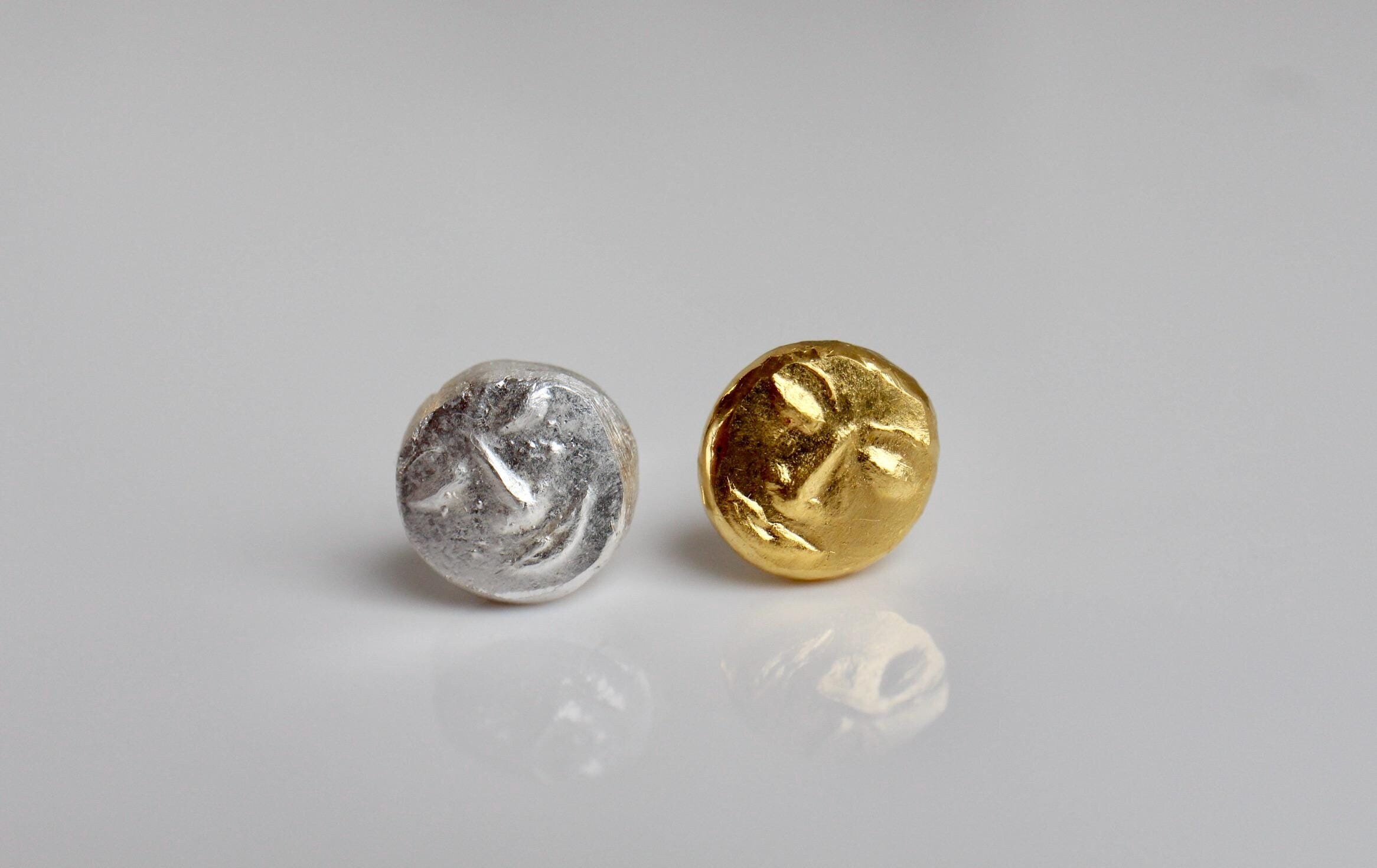 Sun and moon stud earrings made of 24k fine gold and fine silver, stud earrings two-tone silver gold, small stud earrings with face, mini stud earrings