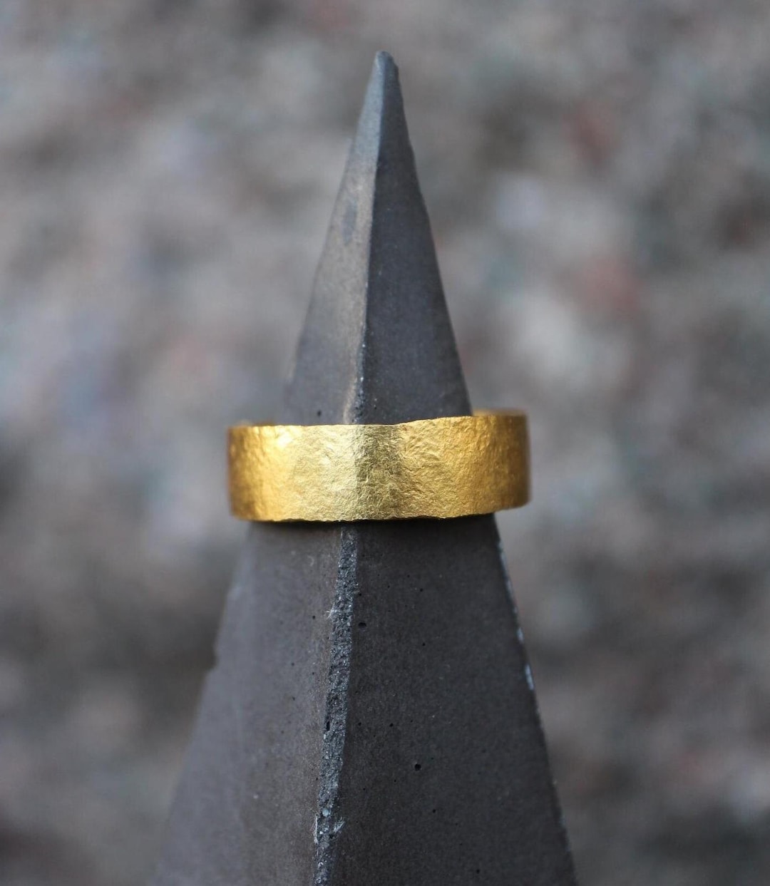 Fine Gold Rings Hand-forged 24-karat Fine Gold Ring, Pure 24k Gold Basic Ring, Fine ...