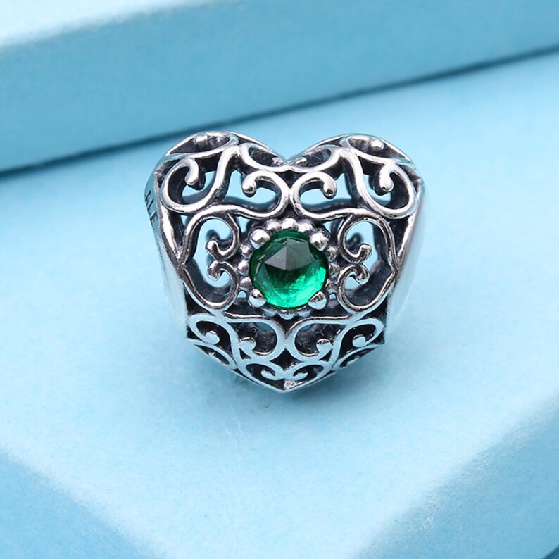 2015 Autumn Release 925 Sterling Silver May Signature Birthstone Heart with Royal Green Crystal Charm Bead Fit All European Style Bracelets