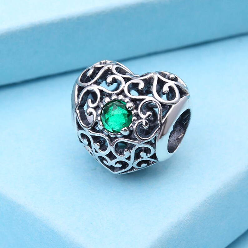 2015 Autumn Release 925 Sterling Silver May Signature Birthstone Heart with Royal Green Crystal Charm Bead Fit All European Style Bracelets