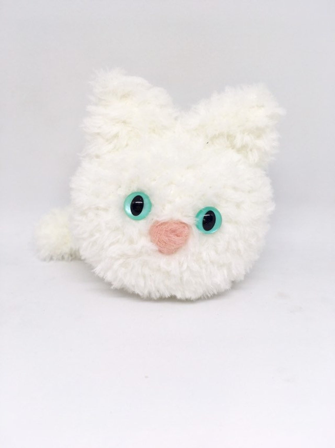 Crochet amigurumi cat white fluffy cat animal lovers gift | Etsy