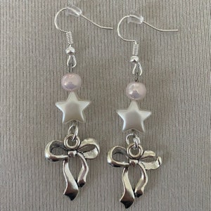 bow and star earrings