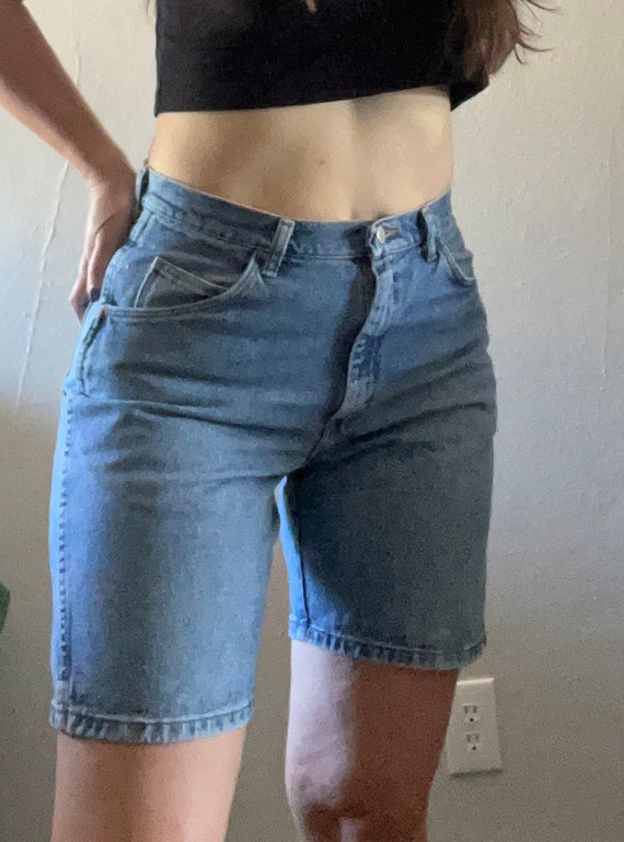 Vintage Wrangler high waisted jean mom shorts