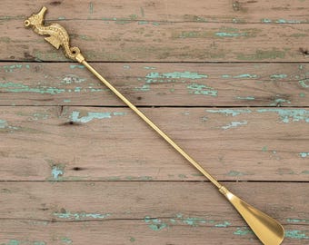 ロング木製靴べら – 30インチ パイン材仕上げ、アンティーク真鍮