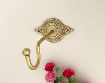 Solid Brass Plant Hanger – Wall Bracket for Indoor & Outdoor Planters, Handmade Vintage Wall Hook