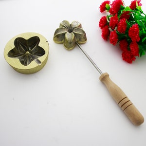 Outil pour faire des fleurs de chapellerie Moule en fer pour faire des fleurs - moule en fer - 6cm