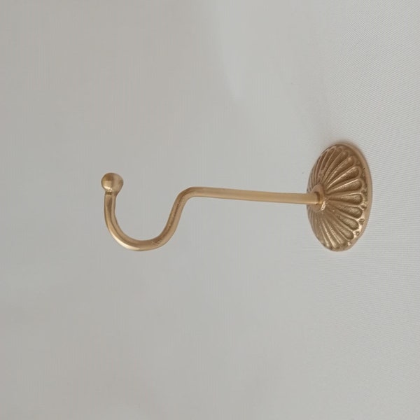 Plant Hanger Hook Minimalist Plant bracket Brass Wall decor vintage style