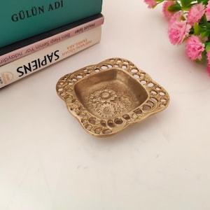 Ashtray Flower figured Brass home decor  office  decor solid brass ashtray