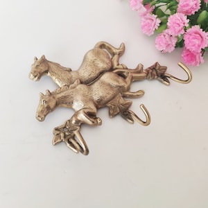 Key holder Horses Brass Wall hook - Wall decor - wall Rack wall hanger brass Wall Decor Key Ring Holder Family Key Holder Home gift