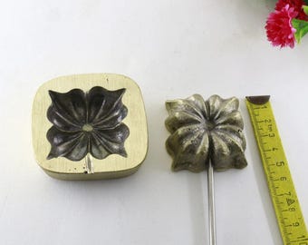 FLOWER MAKING MOLD