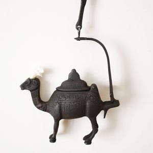 Brass oil lamp camel-shaped vintage style Oil Lamps