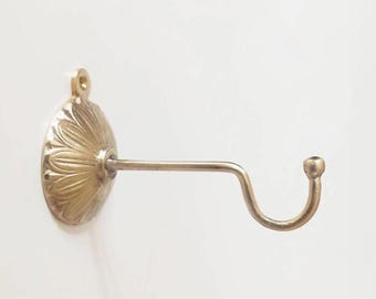 Brass Plant Hanger Hook – Wall-Mounted Hook for Indoor or Outdoor Hanging Plants, Handmade Decor