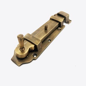 Traditional Solid Brass Door Bolt Lock – Vintage style Latch for Garden Gates, Barn Doors, Cabin Doors, and Large Doors