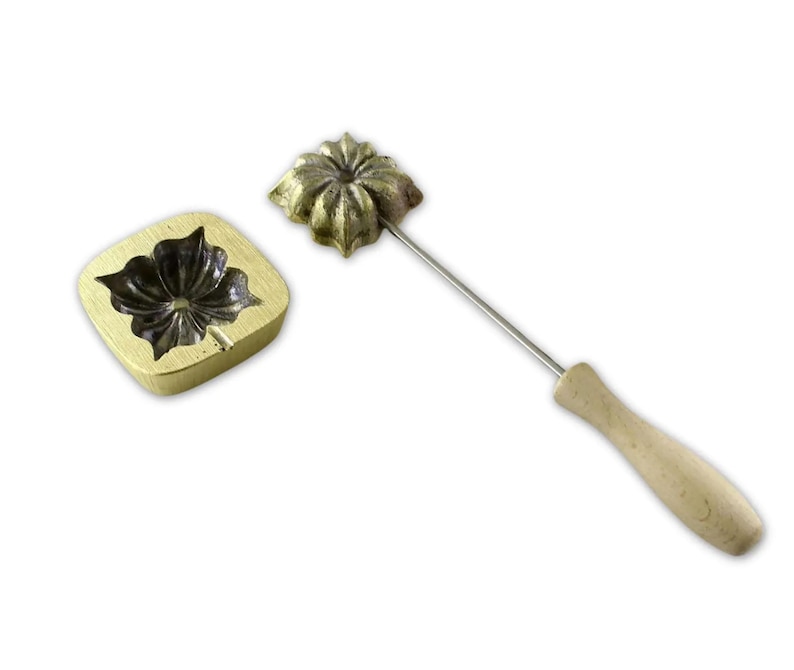 Flower making mold