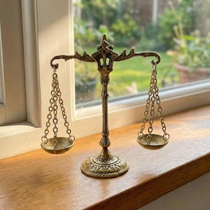 Brass Justice Scales Statue – Lawyer Gift, Libra Balance Decor, Office Home Brass Ornament