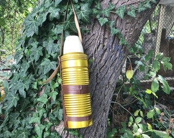 Termo vintage - termo retro - termo antiguo - termo de vacío - termo para café y té - termo de viaje - termo para picnic - decoración de cocina