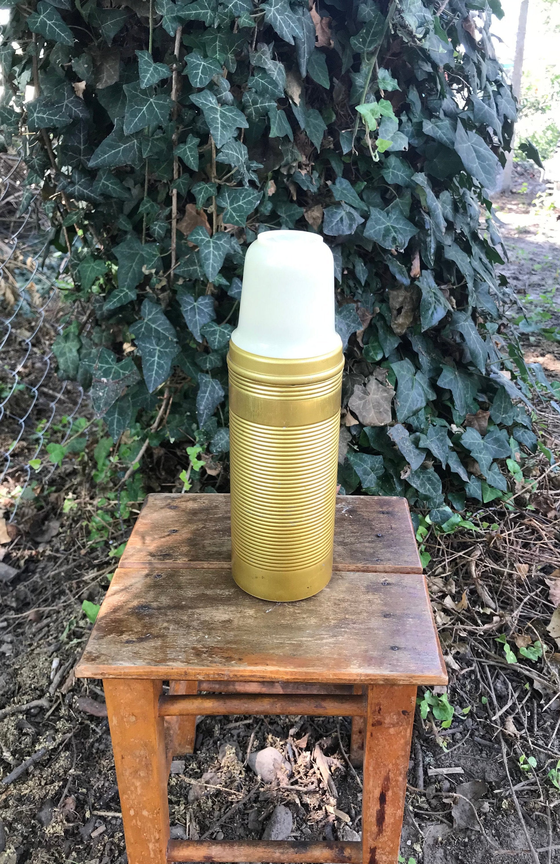 Vintage Aluminum Thermos golden Dragon Made in China, Old Travel Thermos  for Cold and Hot Drinks, Coffee Tea Thermos, Camping Equipment 