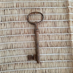 Vintage key-rusty key-authentic key-antique key-collectible key-metal key-old key-skeleton key-farmhouse -industrial decor -large key