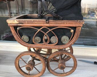 アンティーク籐製人形用ベビーカー – フランス・ビクトリア朝時代の