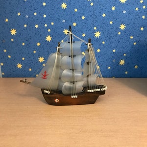 Vintage wooden ship -model night lamp -vintage night light ship -old night lamp -handmade -decorative ship -beach cottage decor- collectible