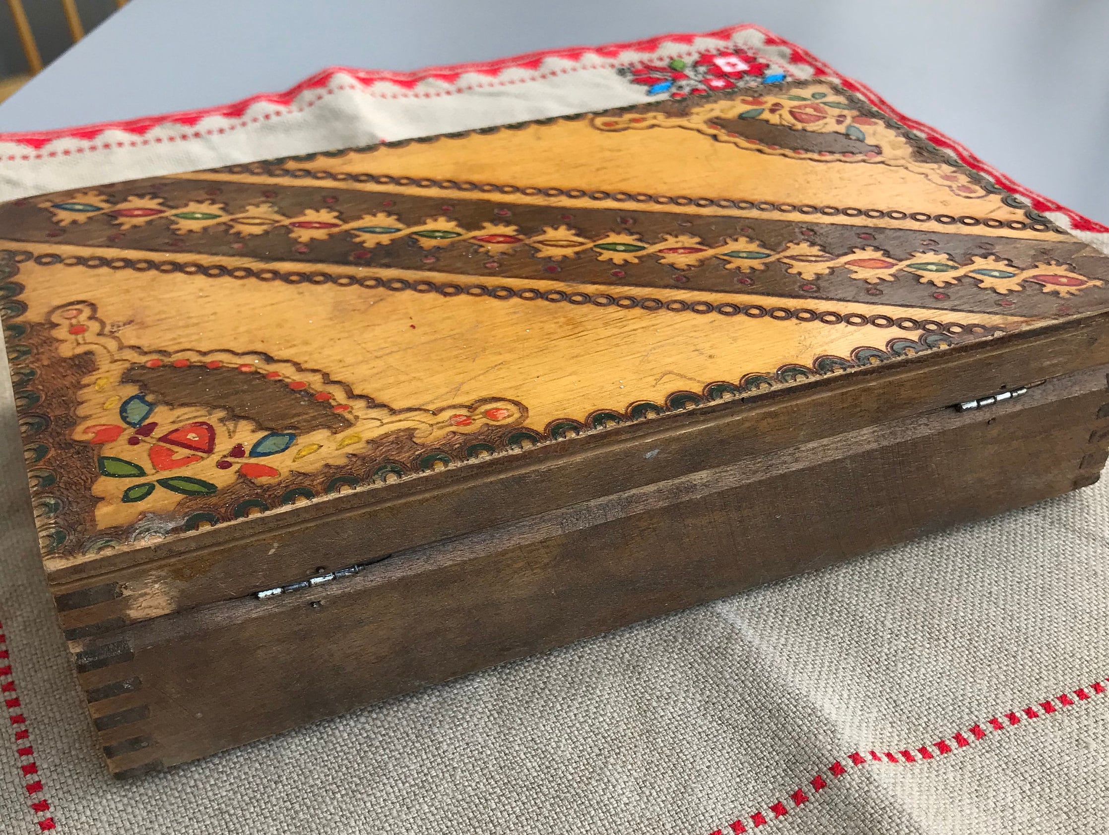 Vintage Wooden Pyrography Box Vintage Keepsake Box Bulgarian Wooden ...
