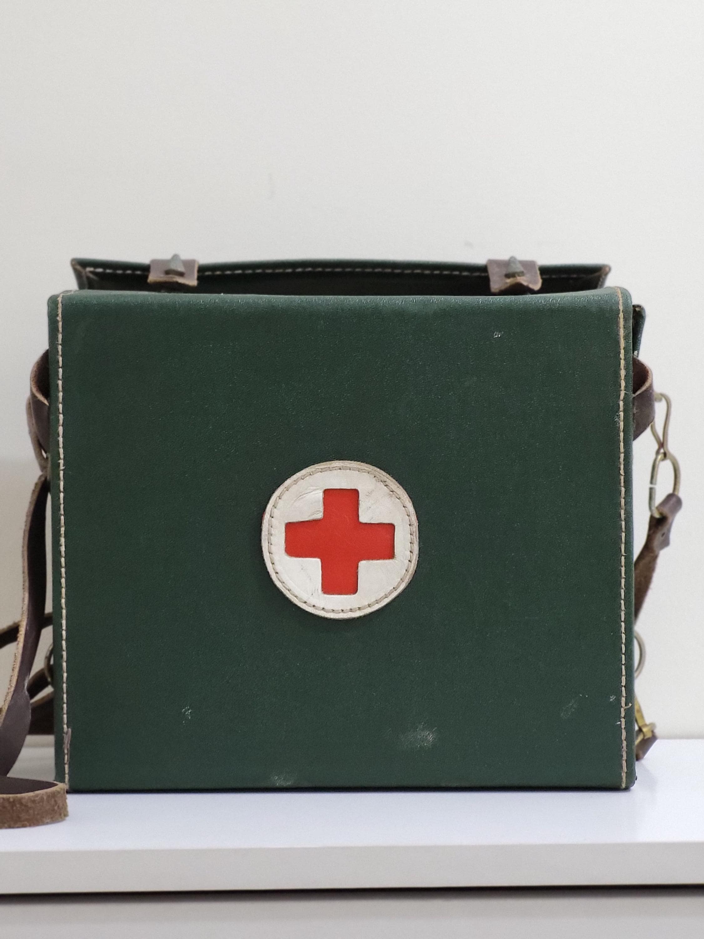 Vintage Bulgarian Army Doctor Bag – Green Leather Medical Bag With