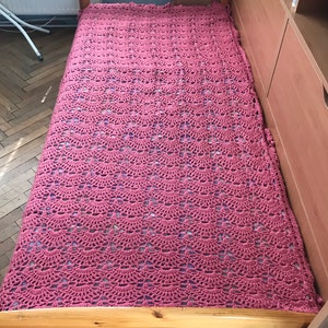 Vintage bedspread -hand crocheted coverlet -hand crocheted bed cover -crochet throw -bedspread -bed cover -blanket -home décor image 3