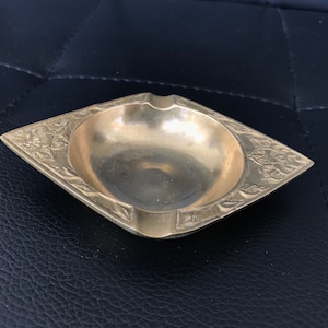 Vintage ashtray - brass ashtray - old ashtray - cigarette ashtray - bar decor - garden ashtray