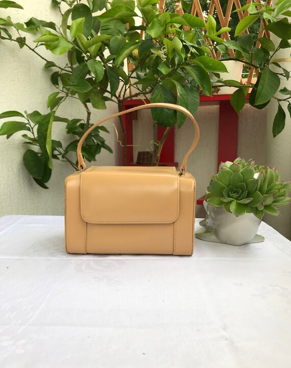 handbags for short ladies