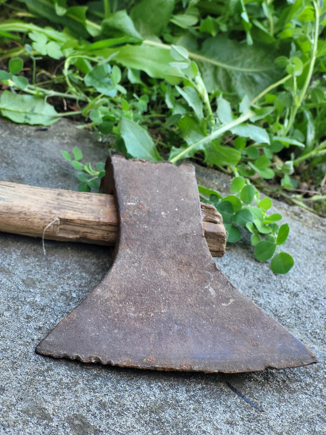 Old Ax Vintage Axe - Vintage Carpenter Hatchet - Rusty Axe - Vintage Tools ...