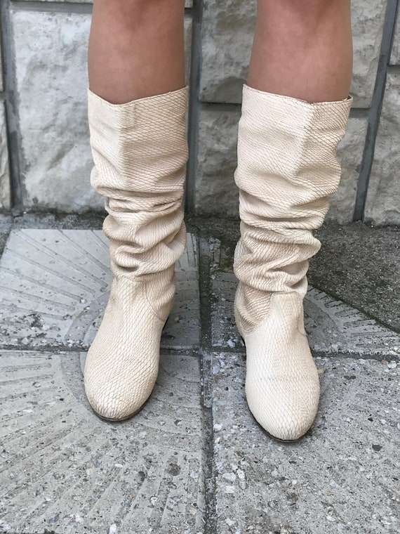 Vintage Italian light beige boots - genuine women… - image 2