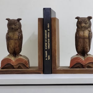 Vintage bookend - wooden bookends owl - office décor - shelf décor - home decor books