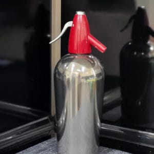 Vintage soda siphon - soda chrome bottle - retro seltzer bottle - kitchen décor - bar décor - soda bottle - syphon bottle