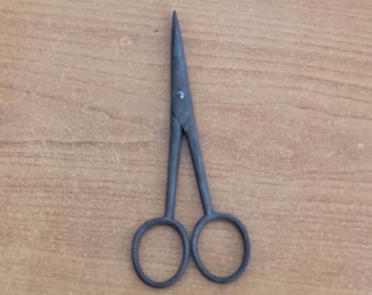 Vintage Metal Embroidery Scissors - Craft Studio Decor