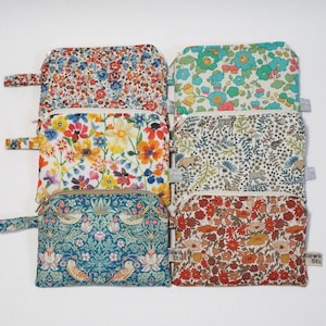 Porte-monnaie/porte-clés/sac zippé en Liberty